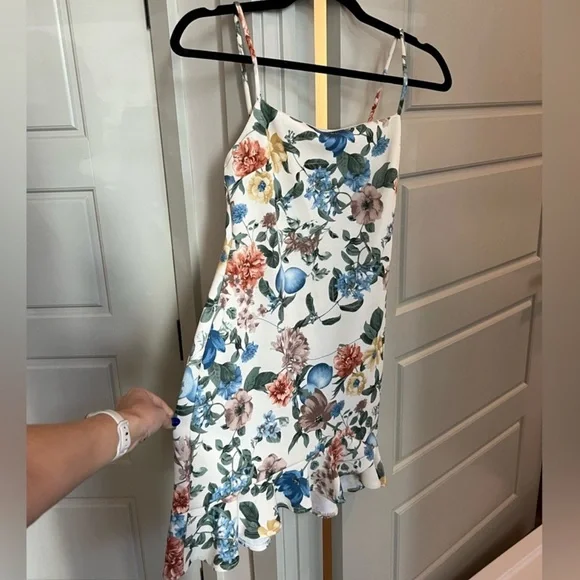 Off-White Floral Ruffle Bottom Mini Dress in M (US 4) - Picture 2 of 6